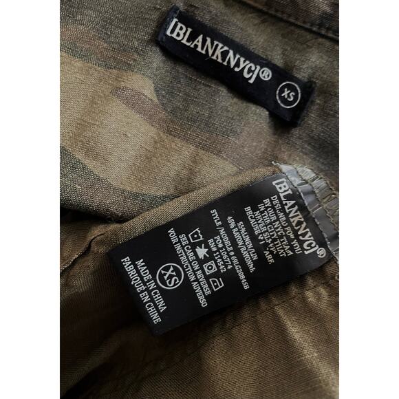 BLANKNYC Camouflage Short Jumpsuit Sleeveless Romper Belted Waist Linen Blend XS - Picture 8 of 8